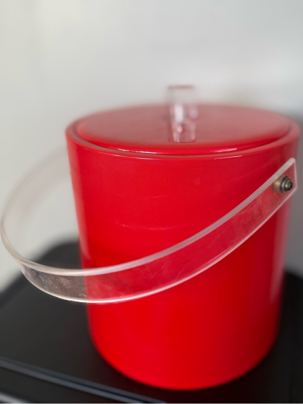 Retro Vintage MCM Mid-Century Modern Red Vinyl Ice Bucket Lucite Handle Large